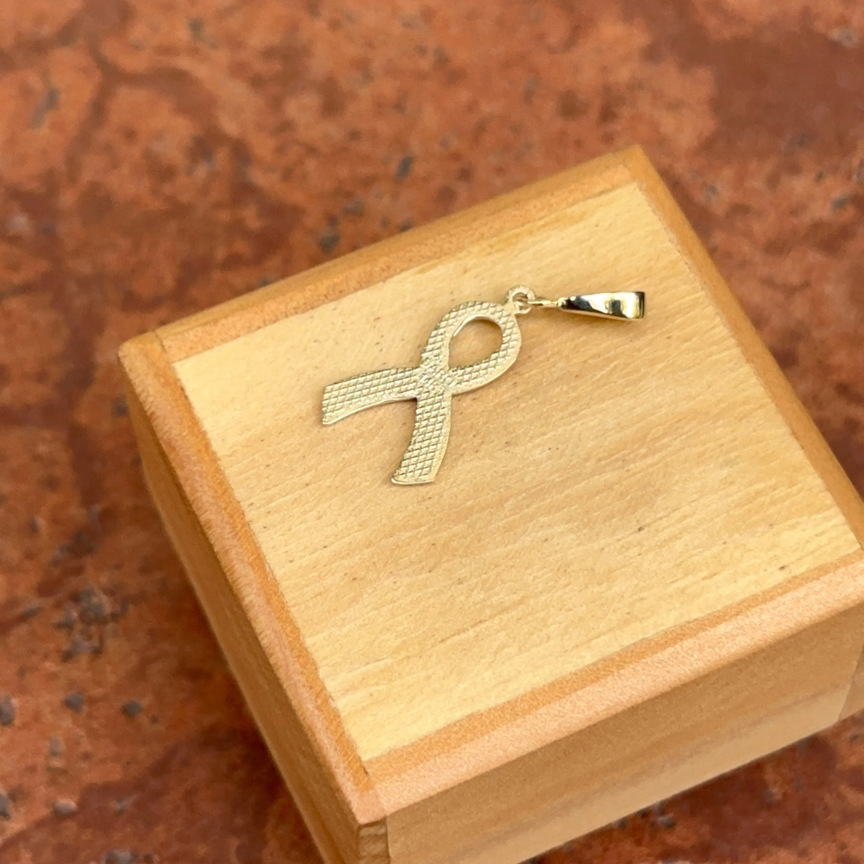 14KT Yellow Gold Awareness Ribbon Pendant Charm