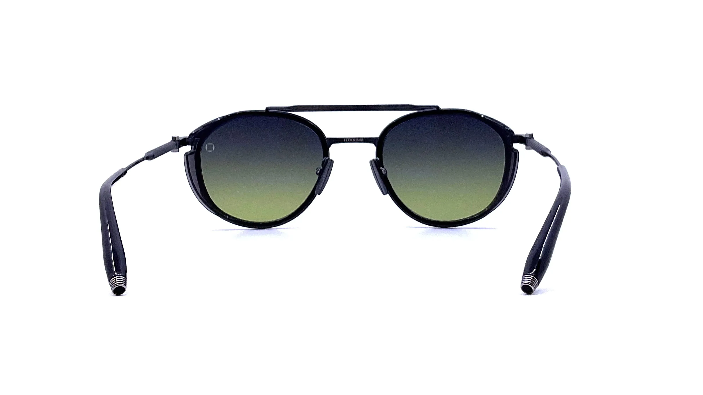 Akoni - Skymapper (Black Iron/Crystal Black)