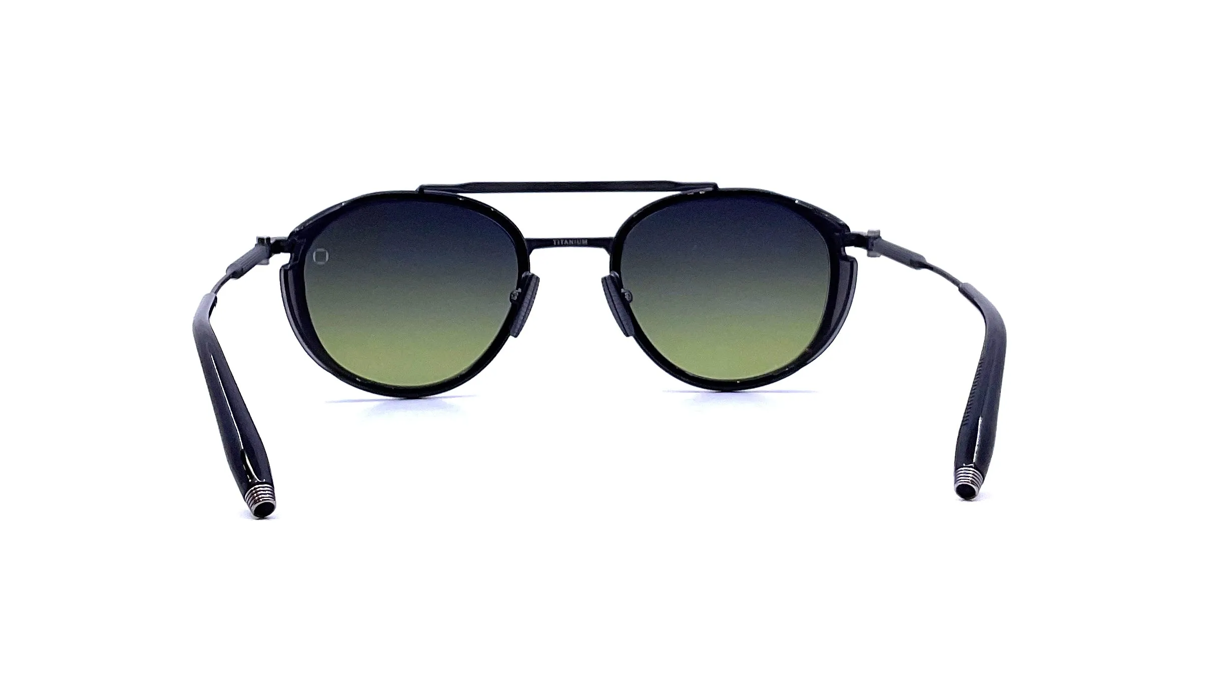 Akoni - Skymapper (Black Iron/Crystal Black)