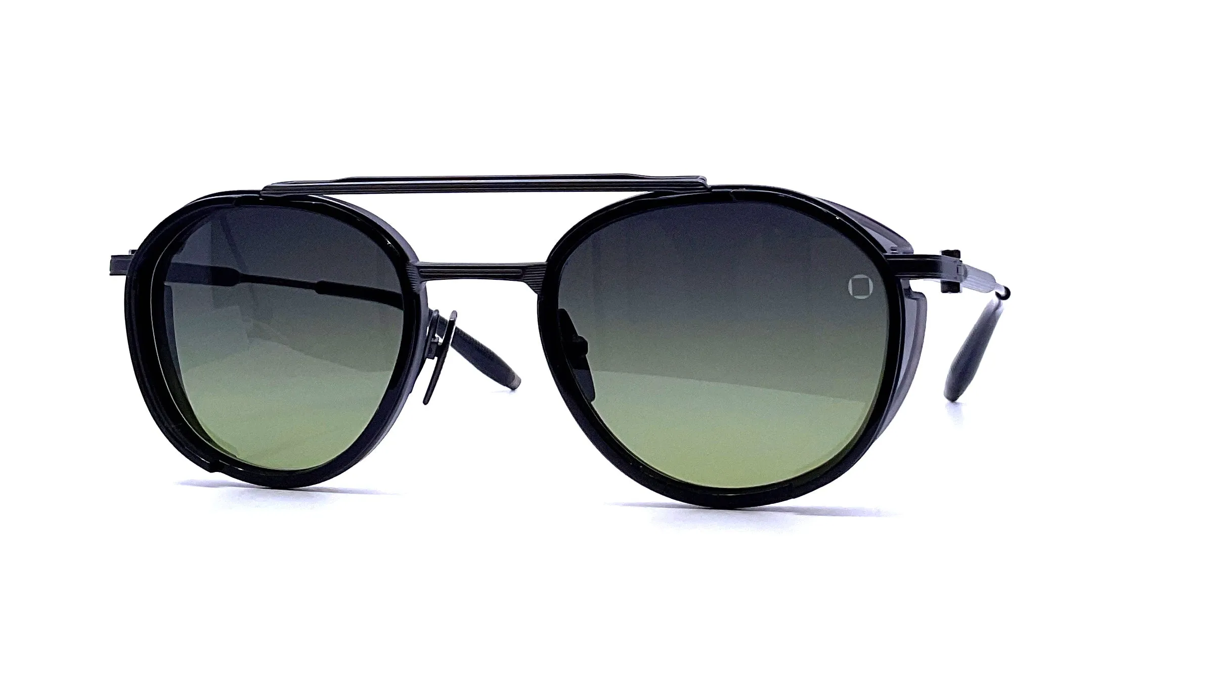 Akoni - Skymapper (Black Iron/Crystal Black)