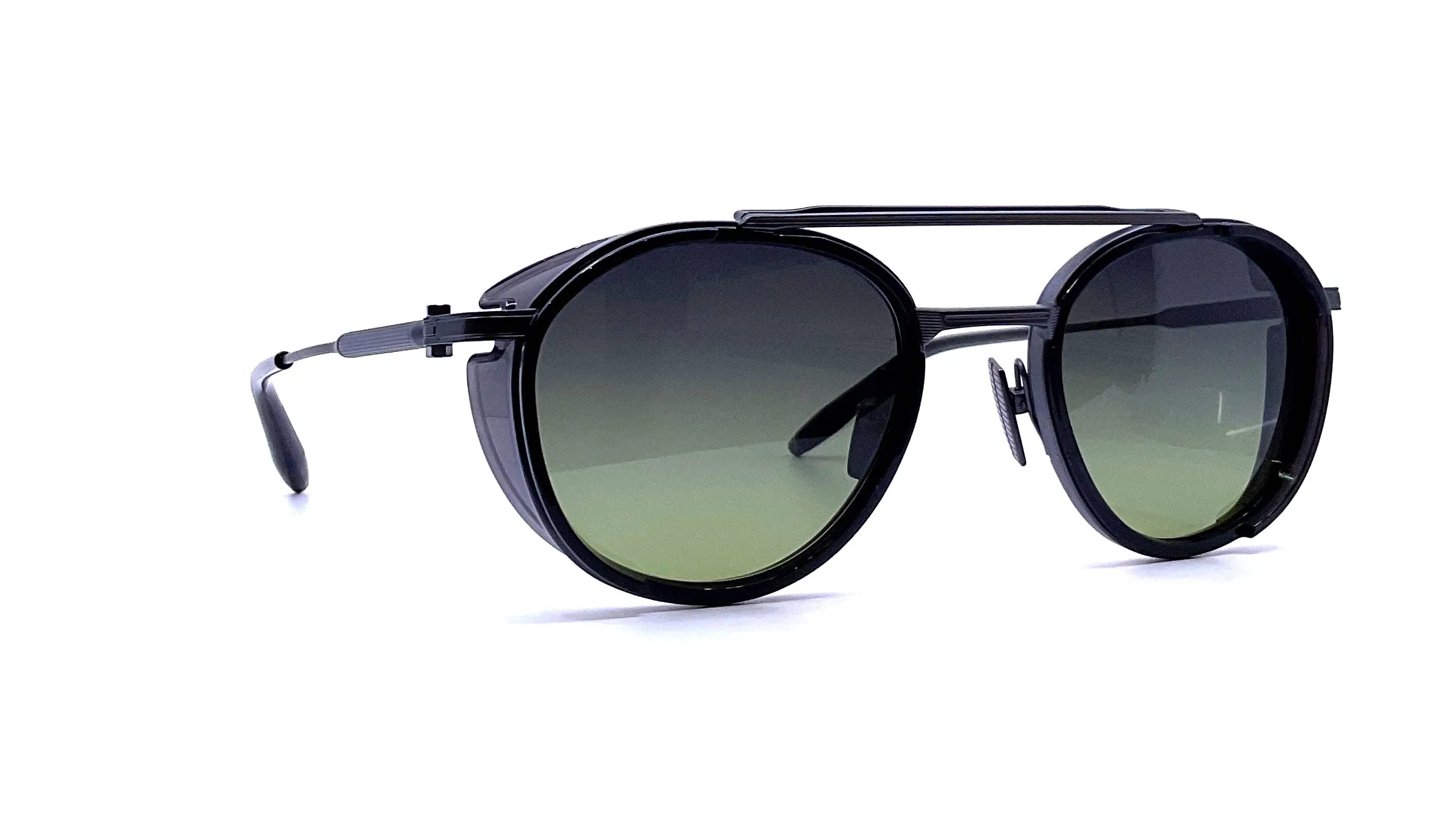 Akoni - Skymapper (Black Iron/Crystal Black)
