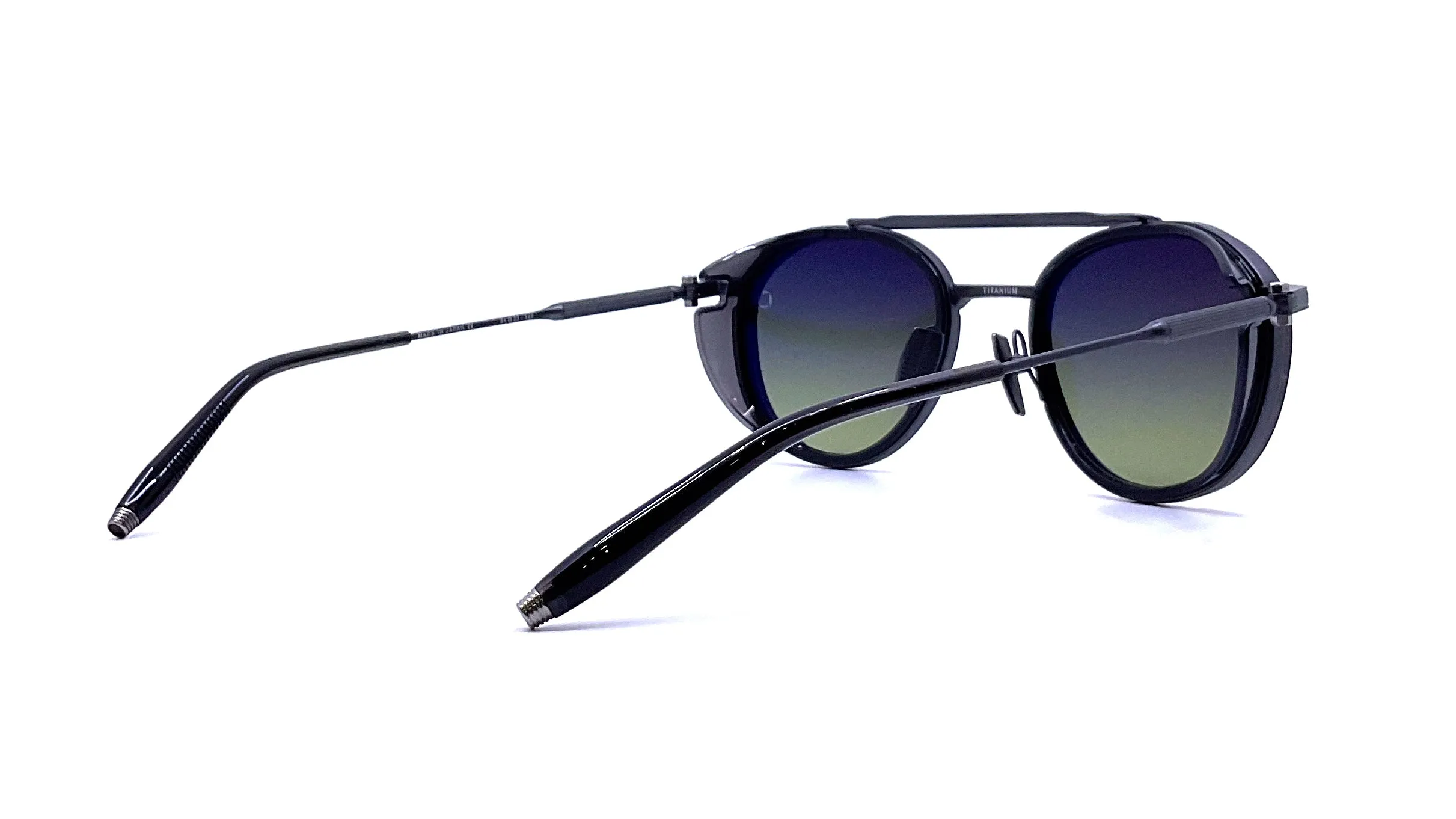 Akoni - Skymapper (Black Iron/Crystal Black)