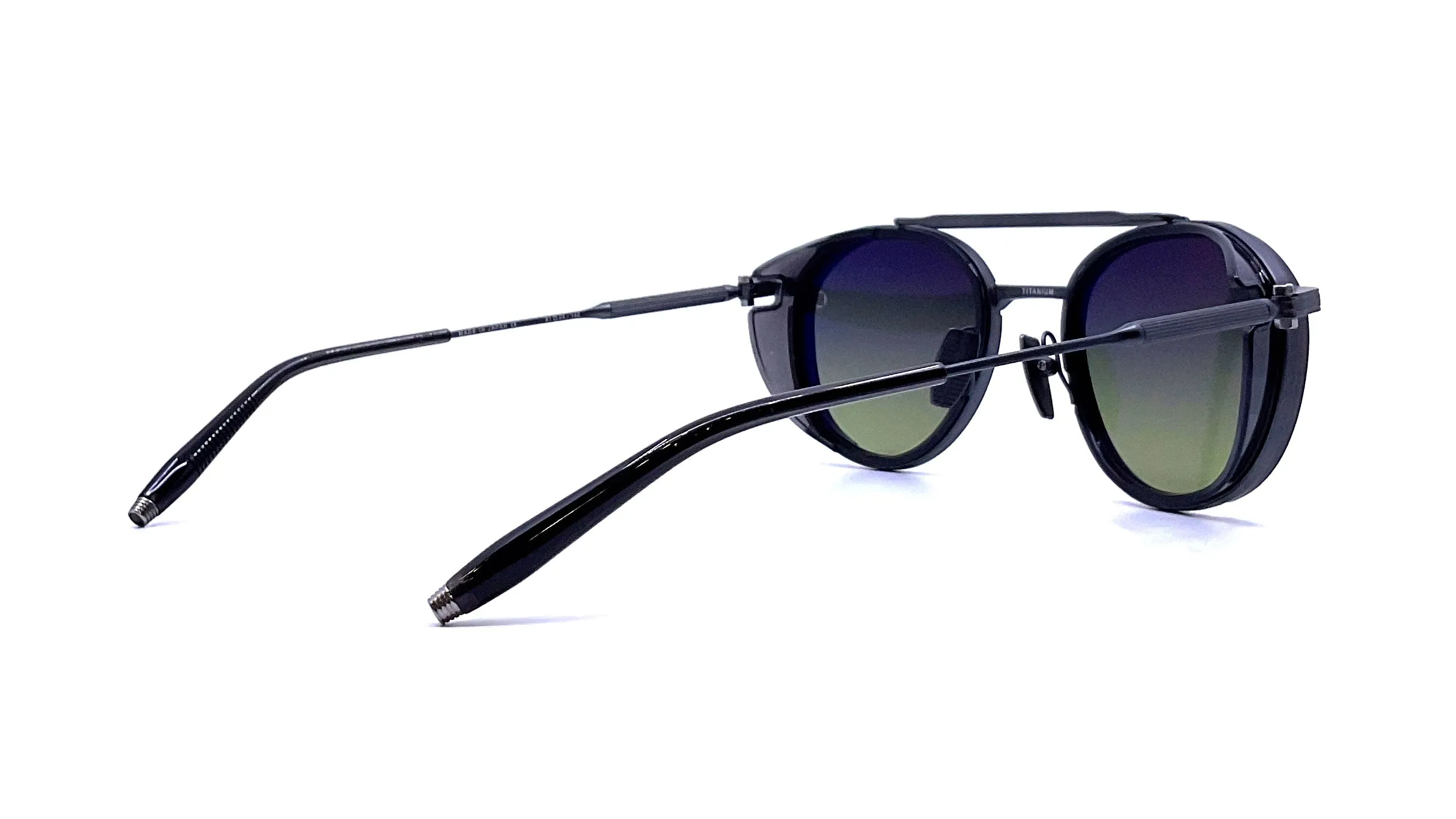Akoni - Skymapper (Black Iron/Crystal Black)