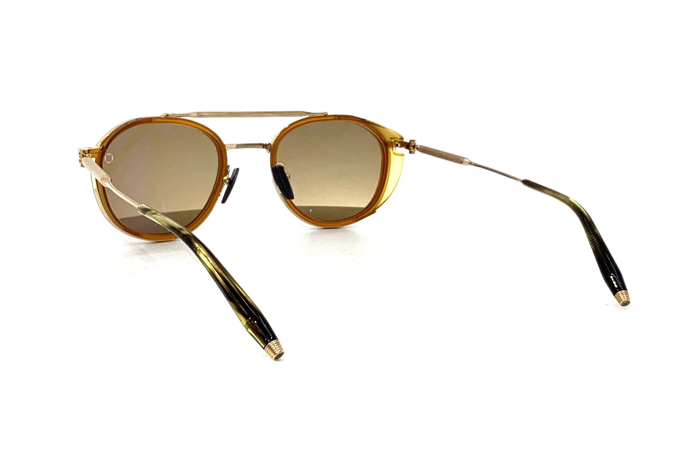 Akoni - Skymapper (Brushed White Gold/Crystal Amber)