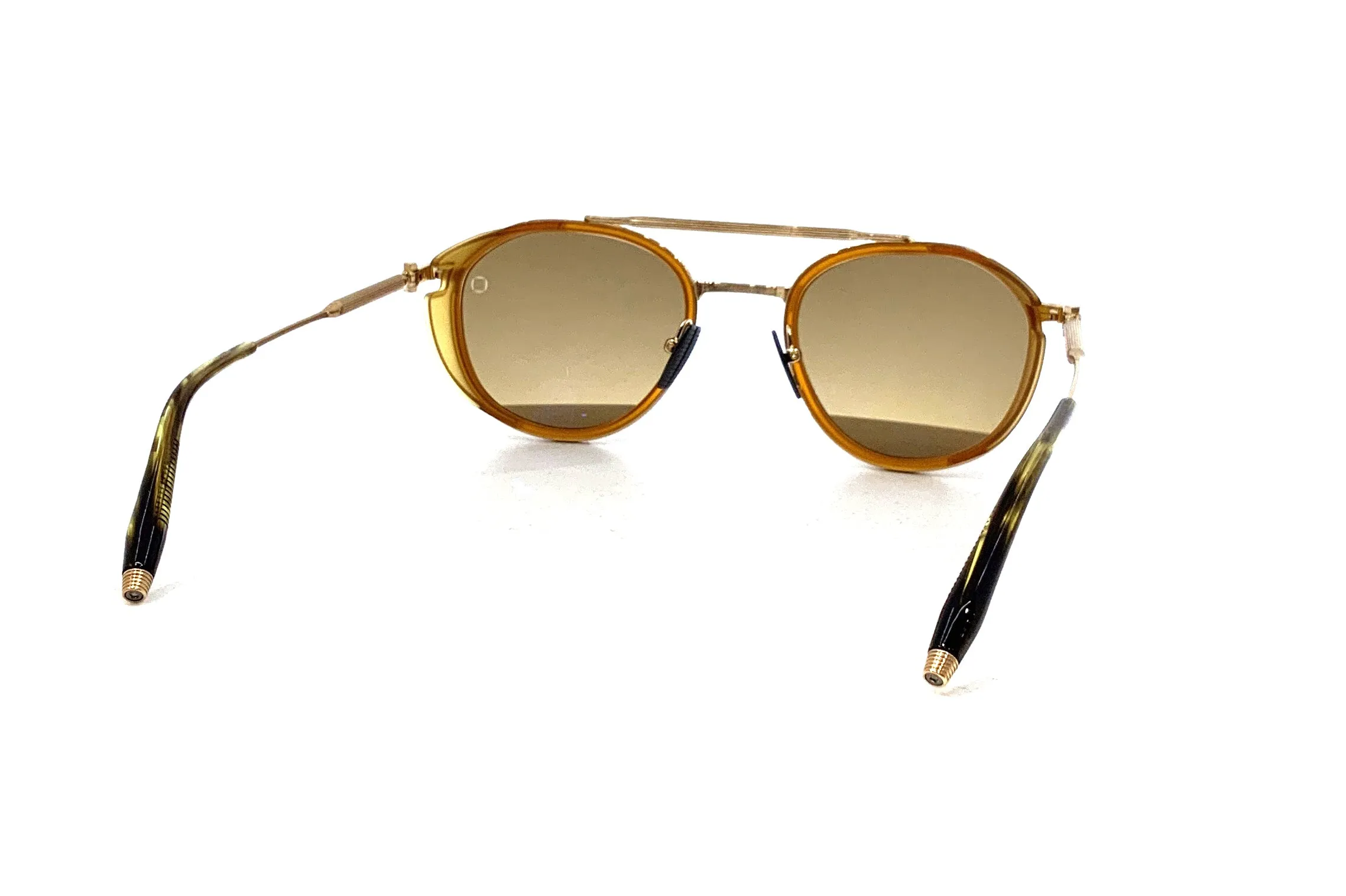 Akoni - Skymapper (Brushed White Gold/Crystal Amber)