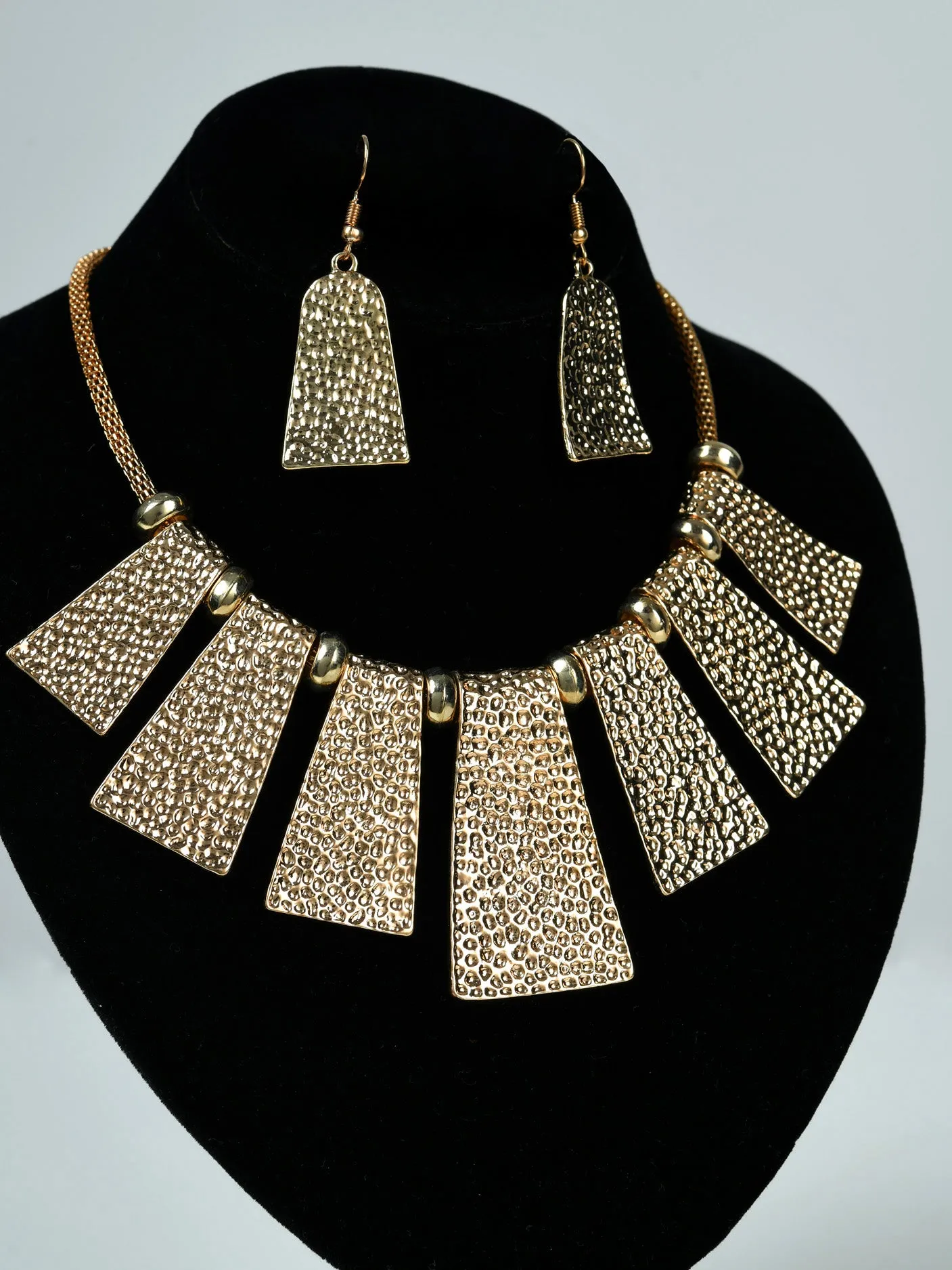 Chunky Necklace Set