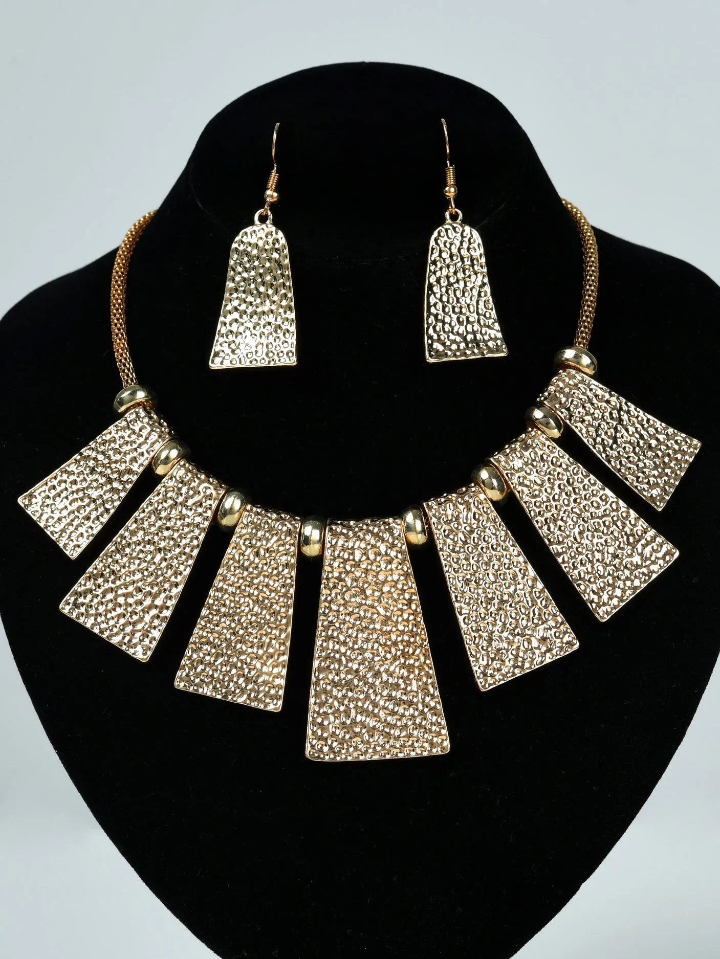 Chunky Necklace Set