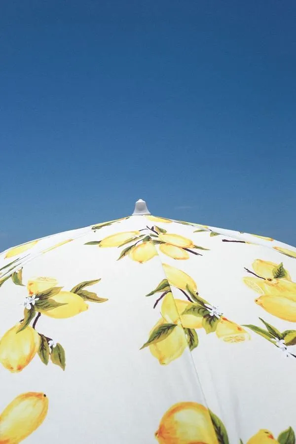 HOLIDAY BEACH UMBRELLA-VINTAGE LEMONS