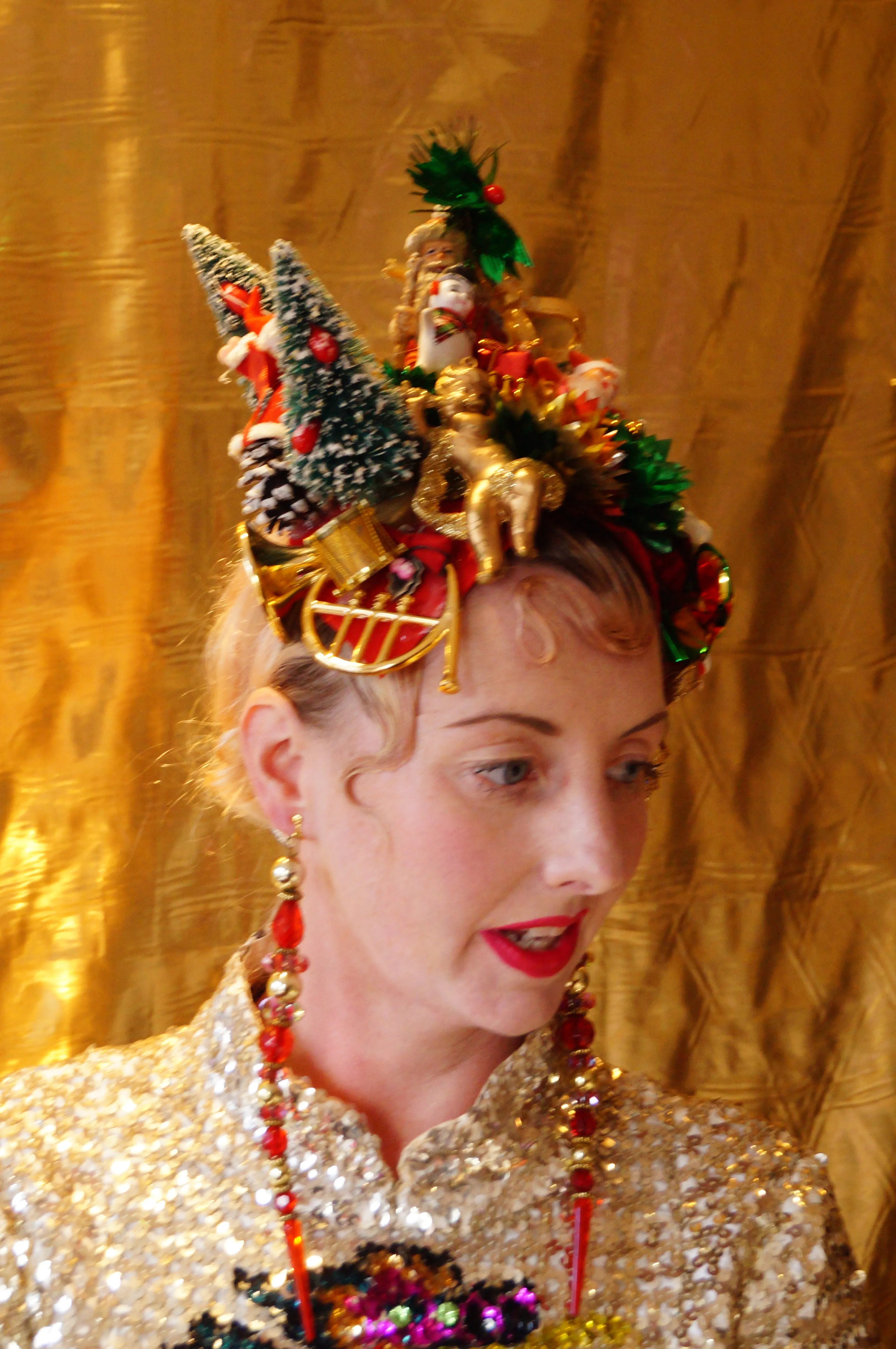 Kitsch Collection Vintage Traditional Christmas Baubles Headpiece