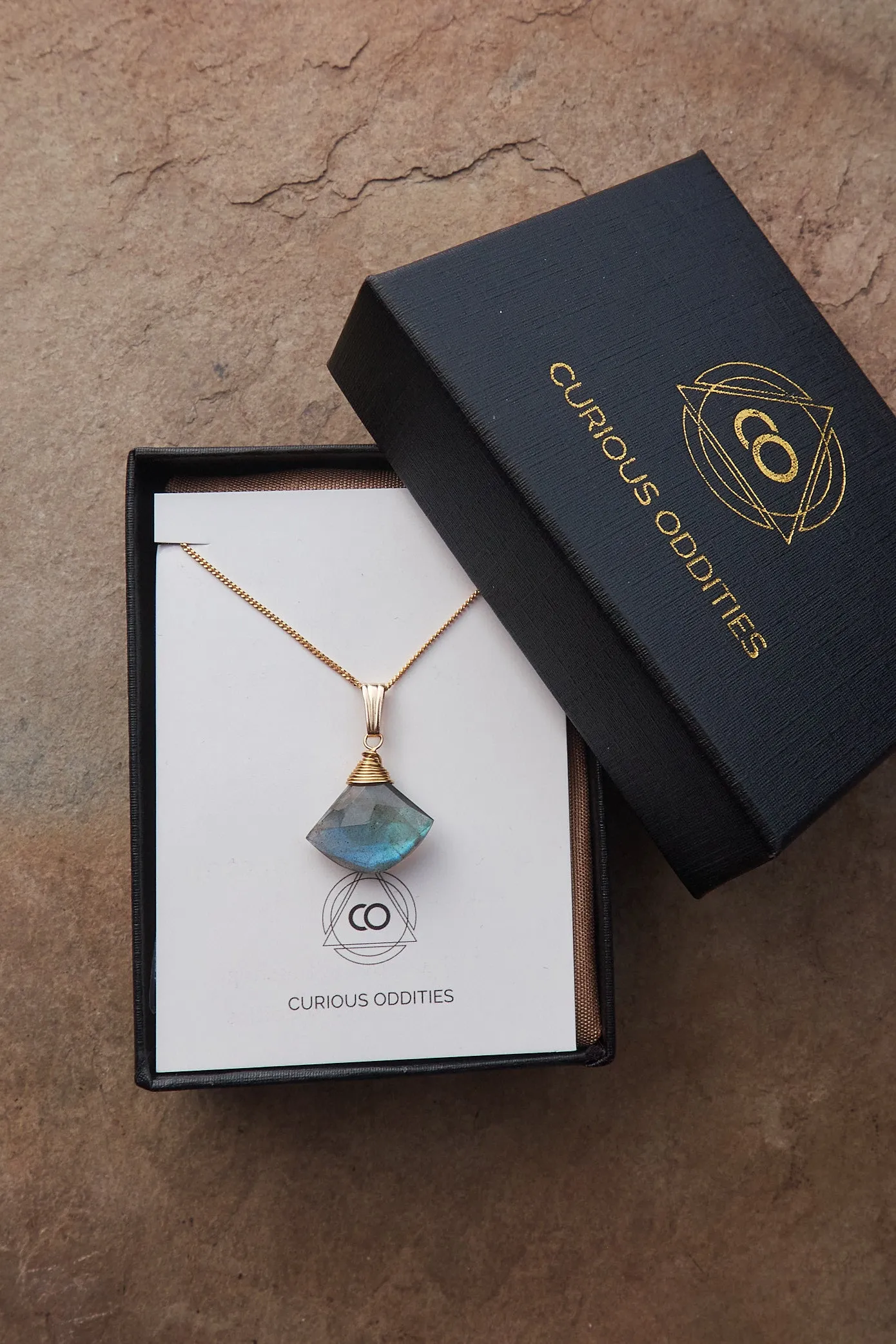Labradorite pendulum necklace