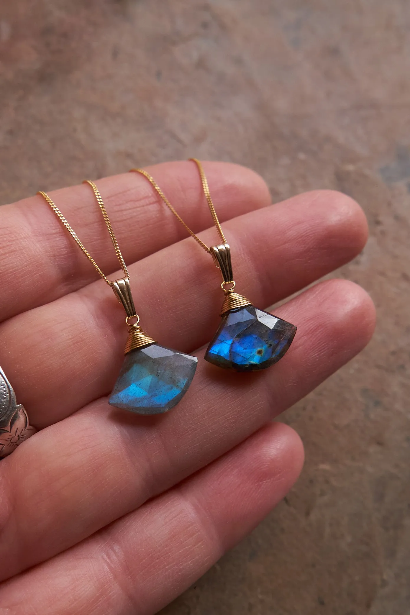 Labradorite pendulum necklace