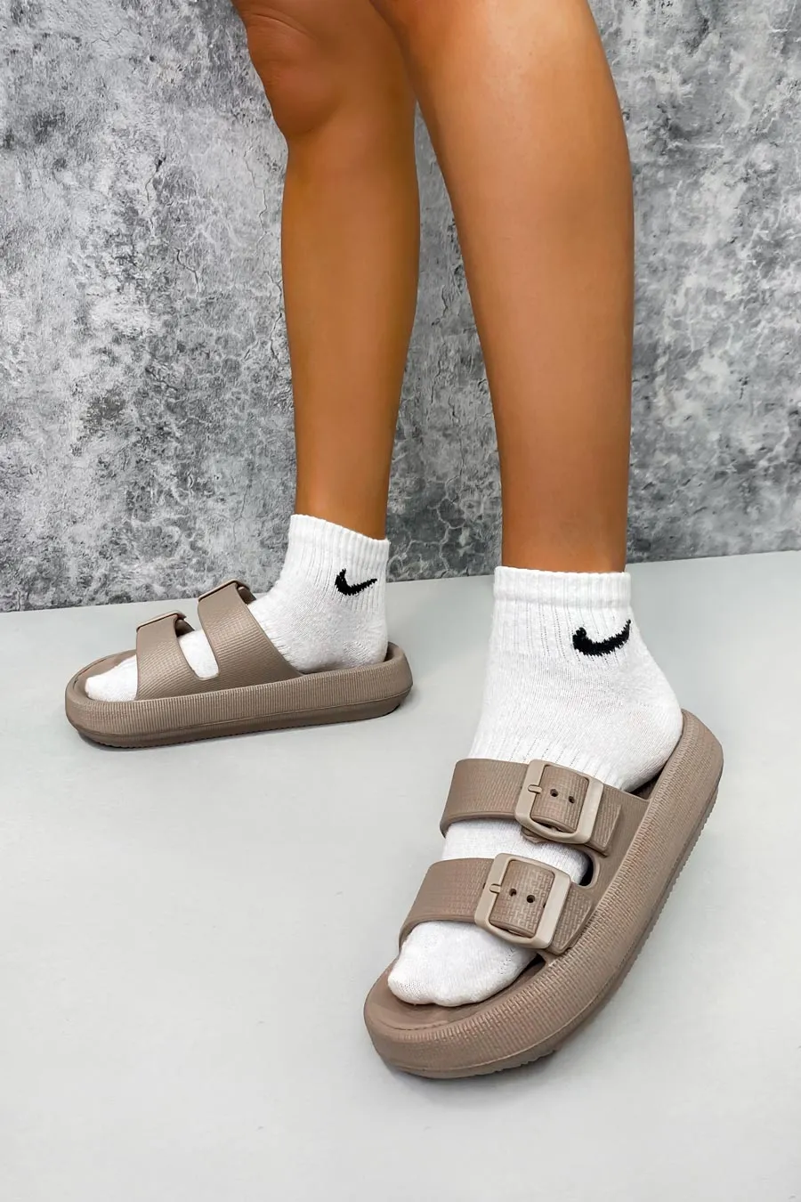 MABLE Flat Slider Sandals - Mocha
