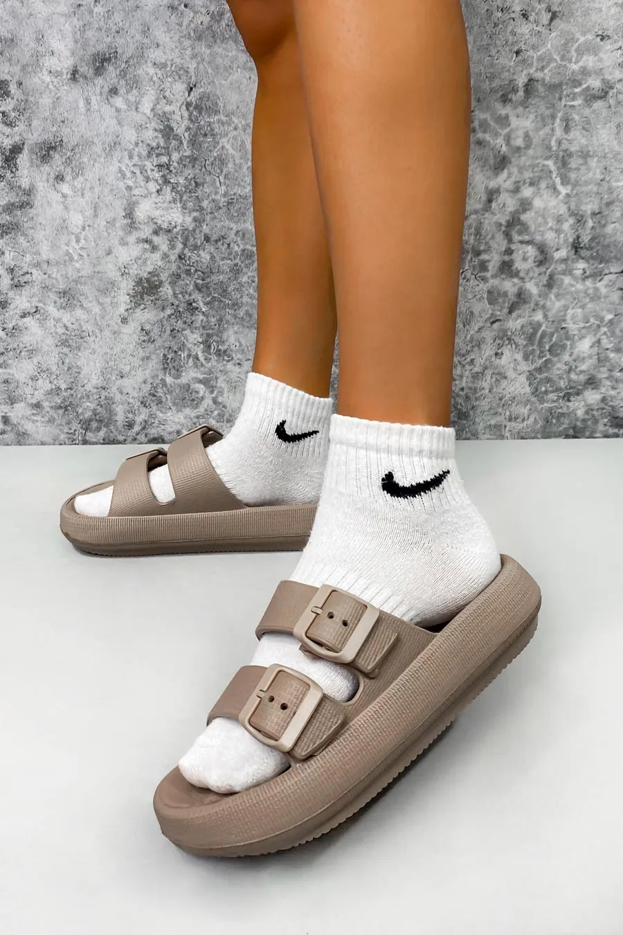 MABLE Flat Slider Sandals - Mocha
