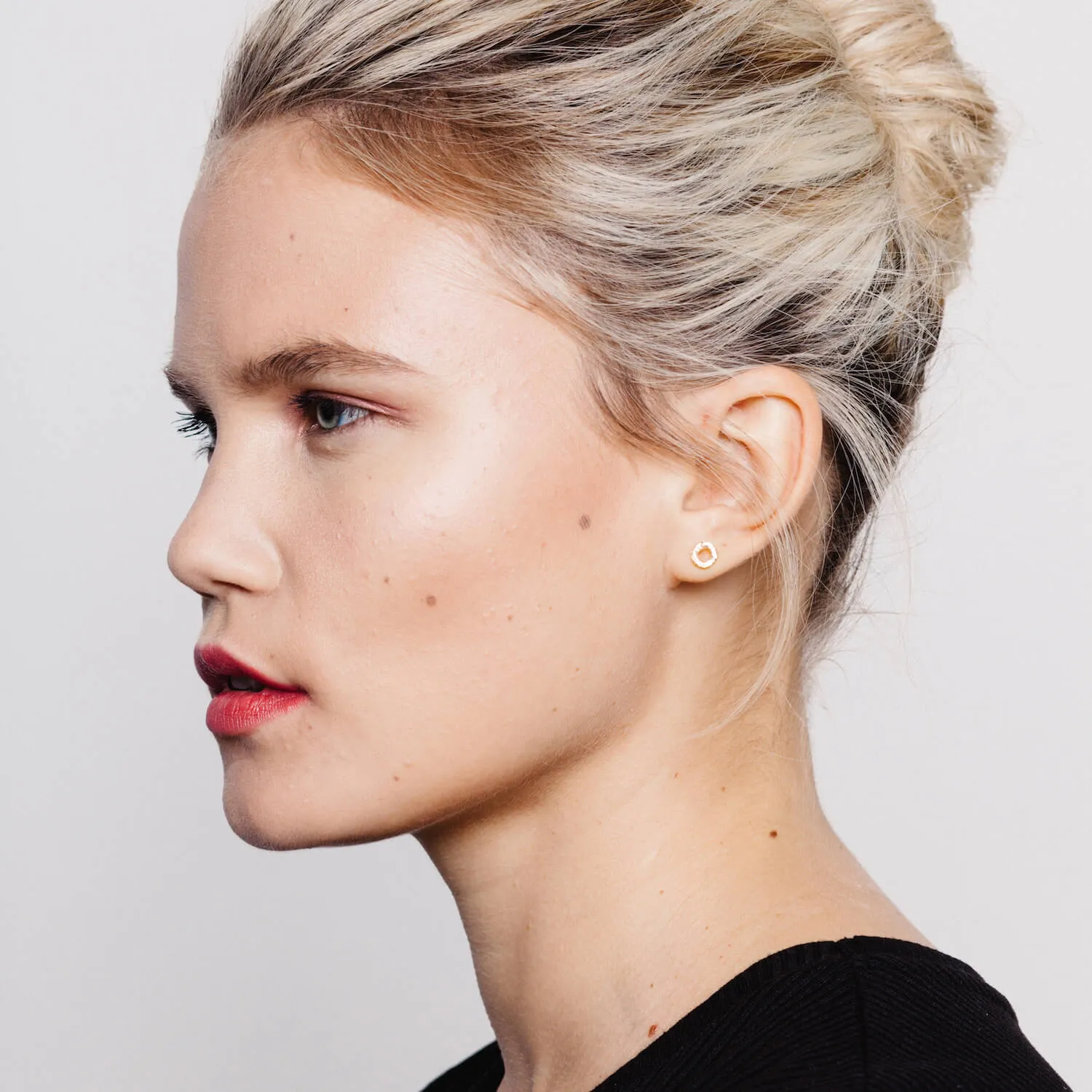 Meteorite Textured Round Studs Gold