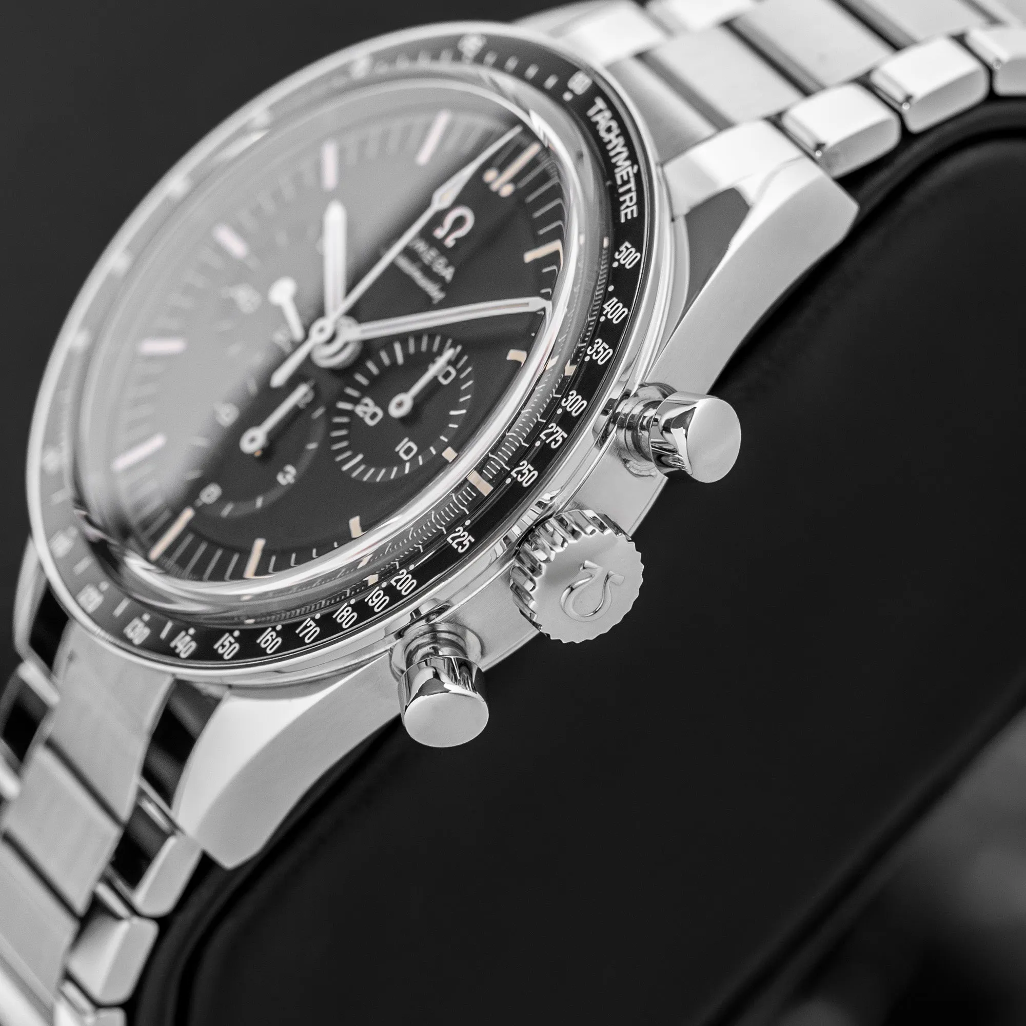 Omega Speedmaster 31130403001001
