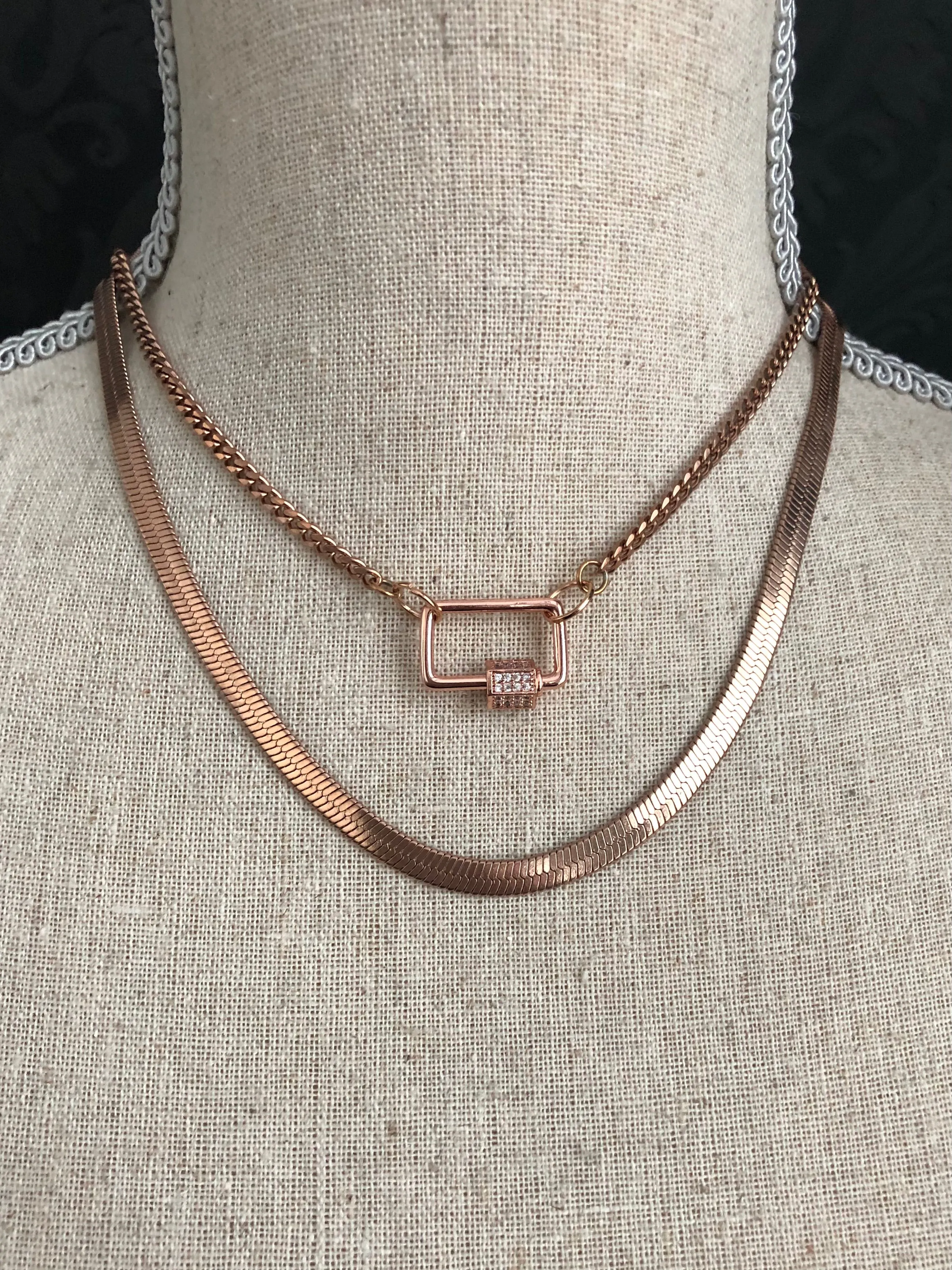 THE CLEO HERRINGBONE SNAKE CHAIN NECKLACE - ROSE GOLD