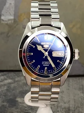 Traverse blue dial