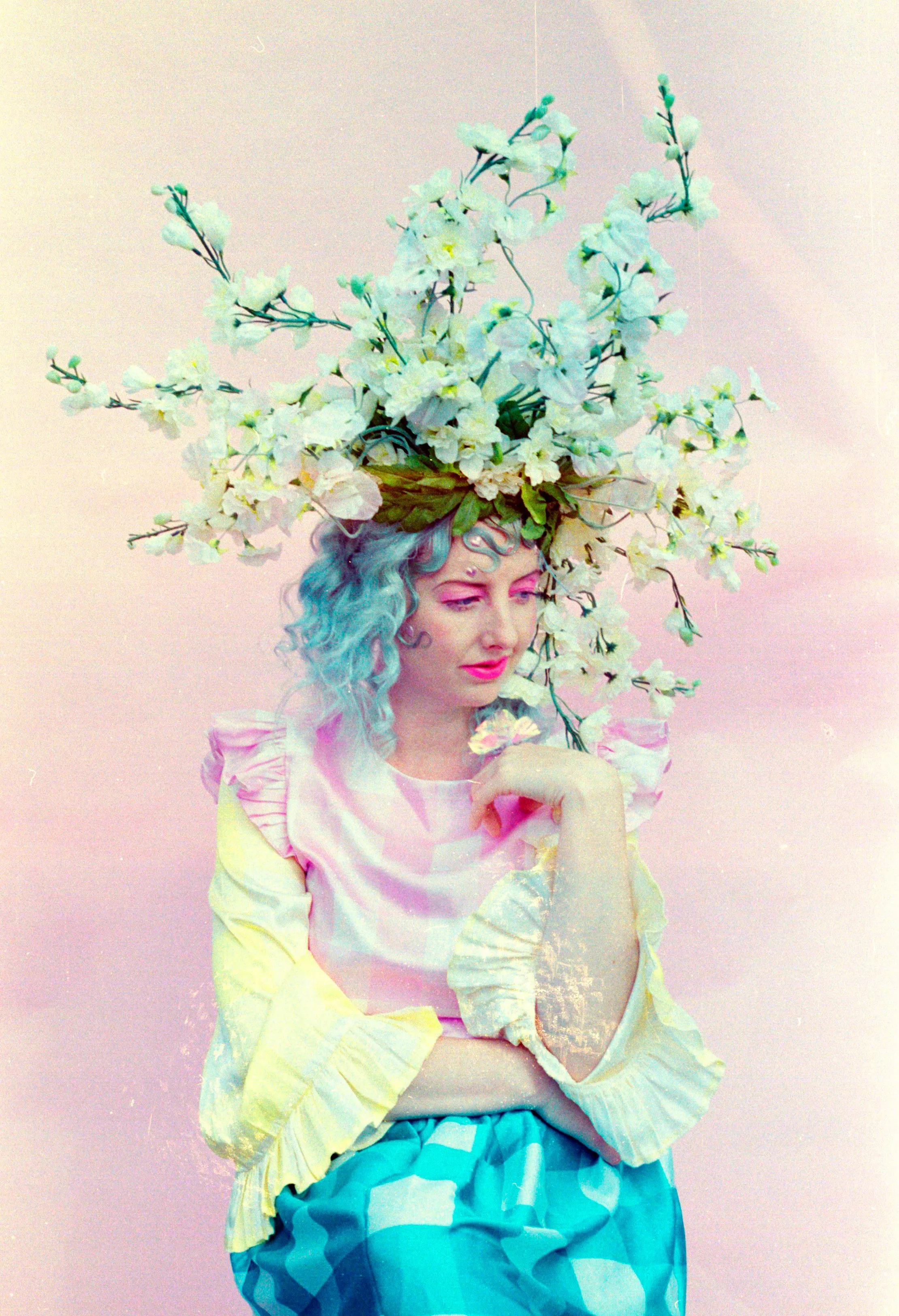 White Flower Floral blossom spray headdress / headpiece