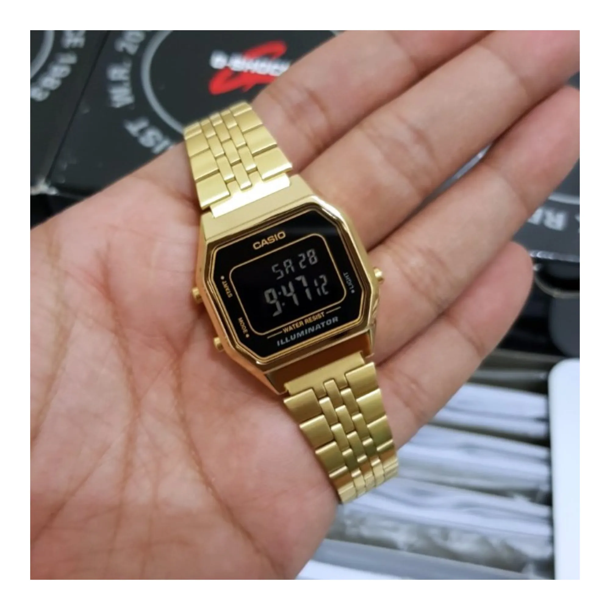 WW1500 Casio Vintage Digital Golden Ladies Chain Watch LA680WGA-1BDF