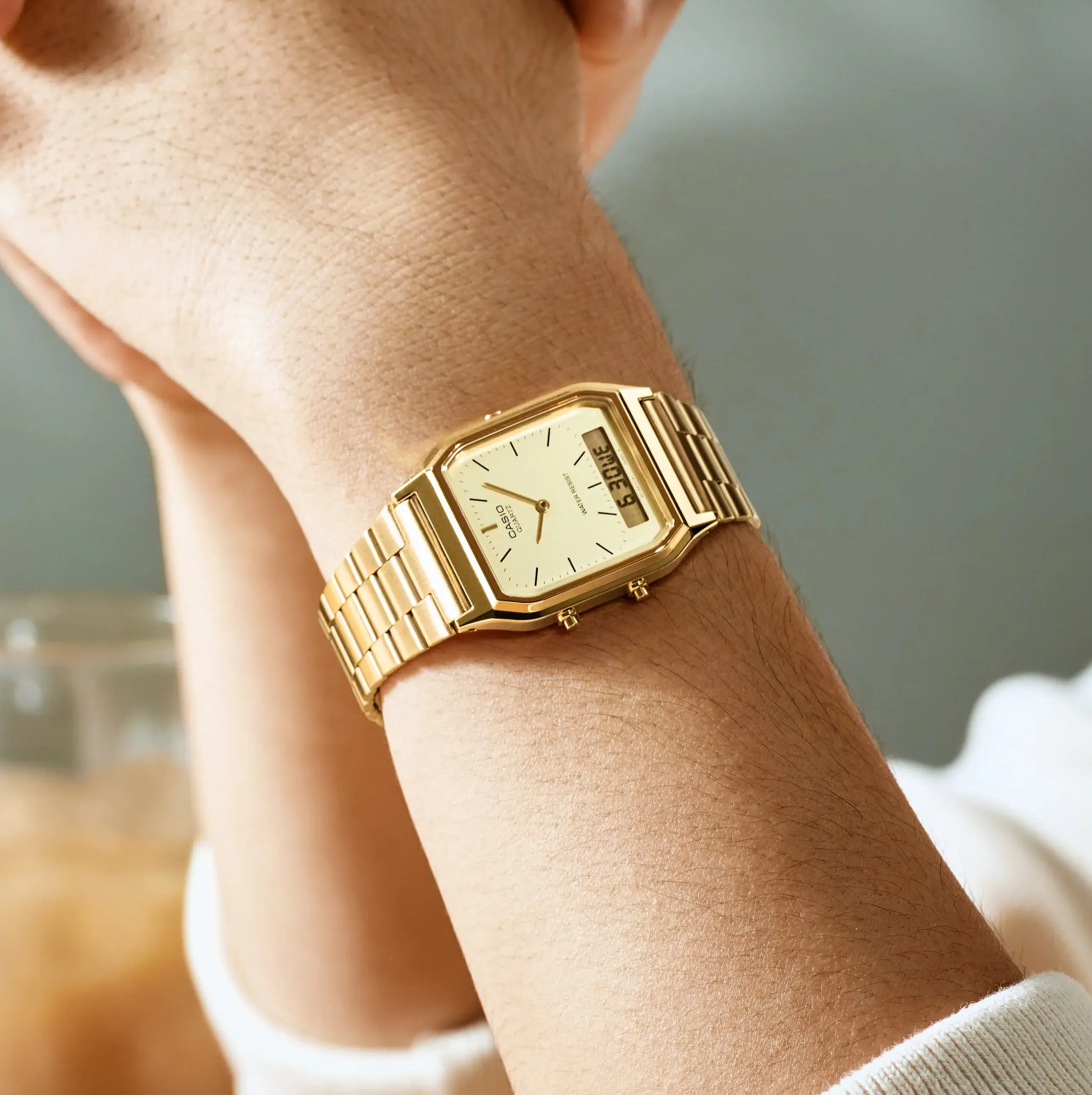 WW1828 Casio Vintage Dual Time Golden Chain Watch AQ-230GA-9DMQ