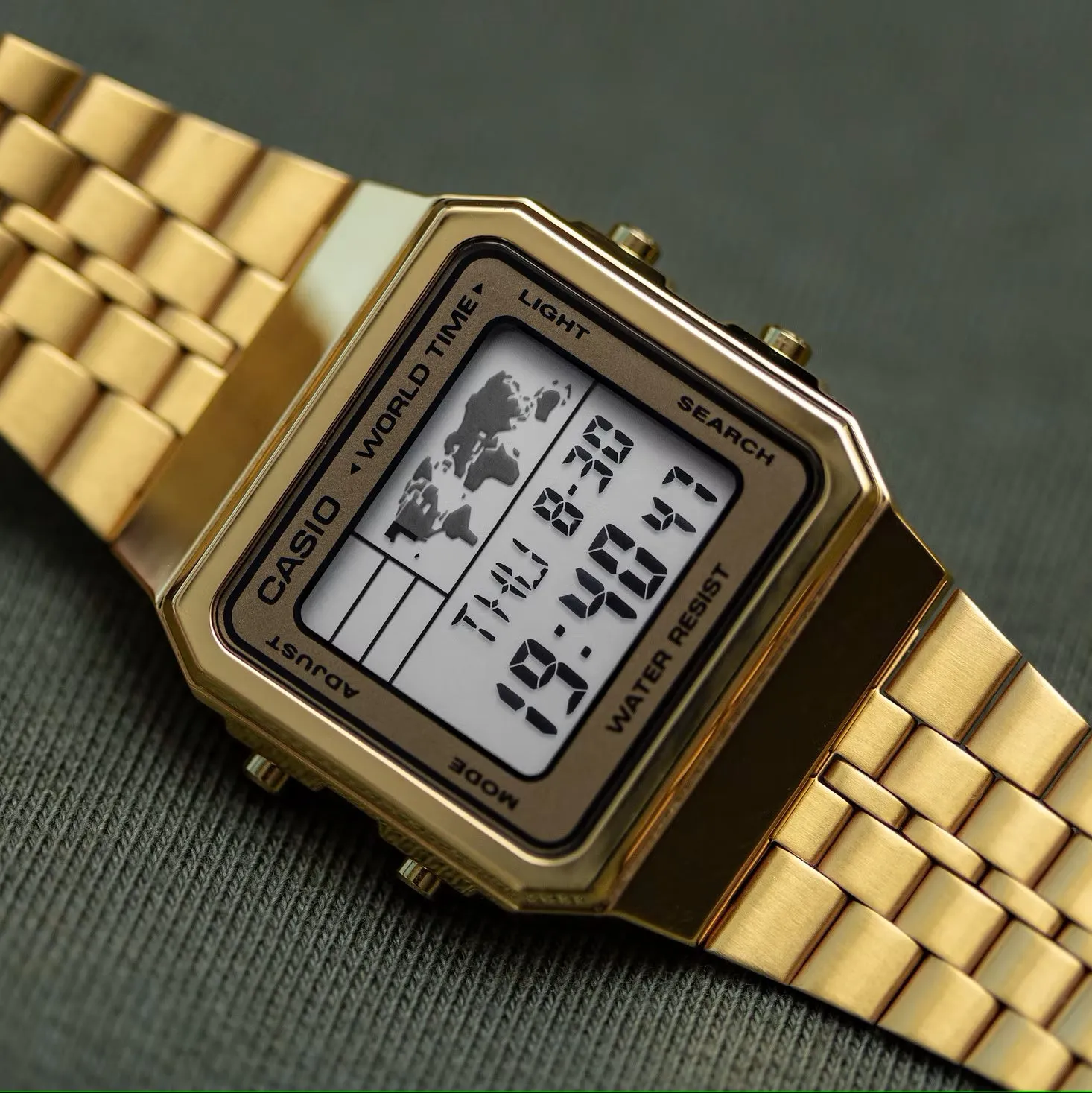WW1901 Casio Vintage World Time Digital Golden Chain Watch A500WGA-9DF