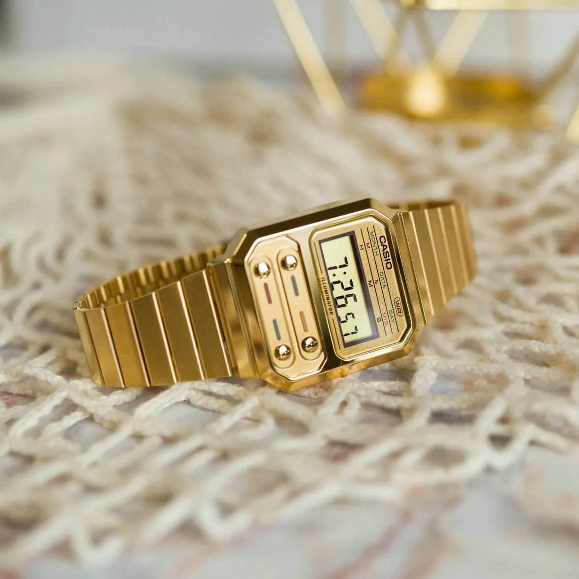 WW2085 Casio Vintage Digital Golden Chain Watch A100WEG-9ADF